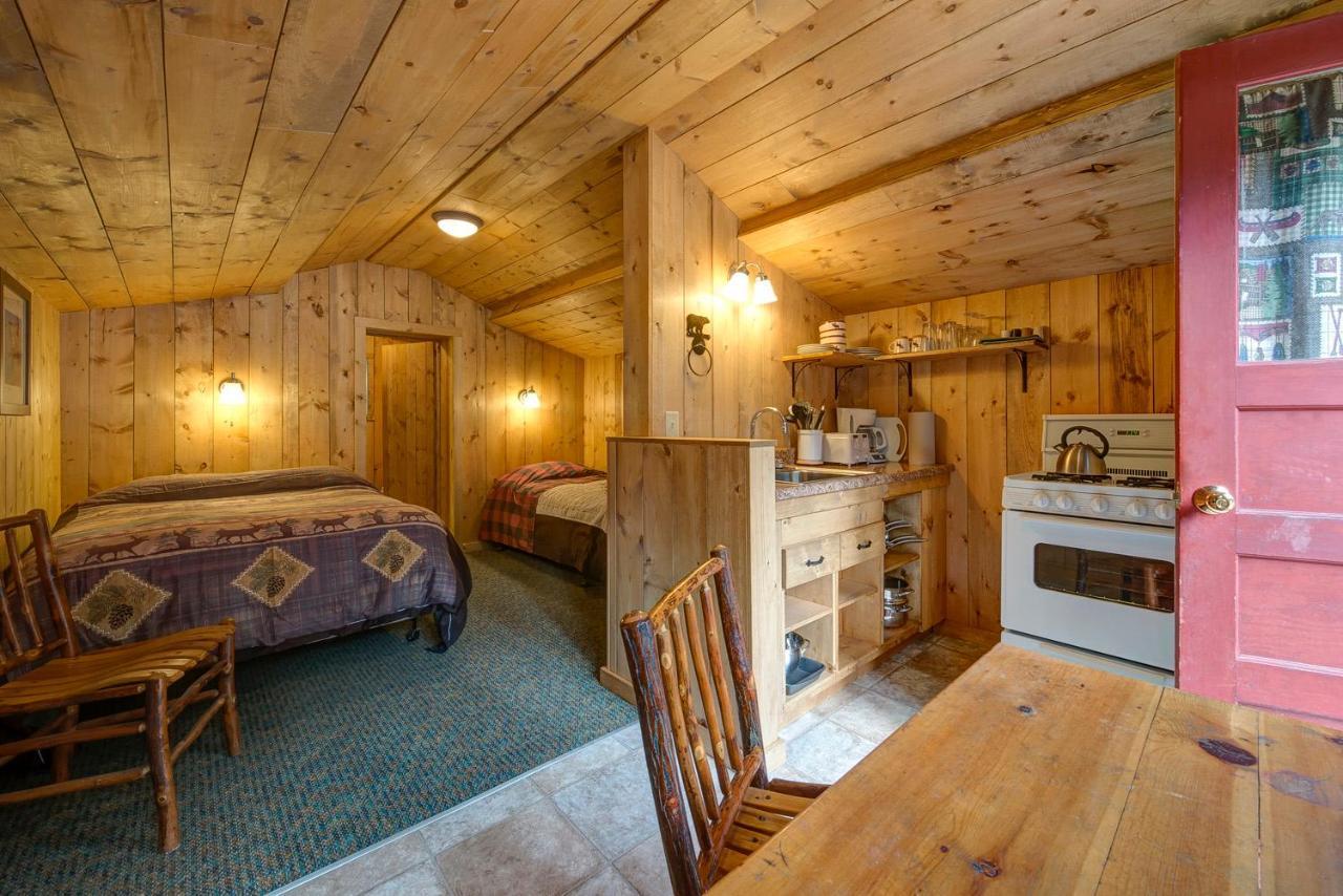 Silver Gate Lodging Cooke City Extérieur photo